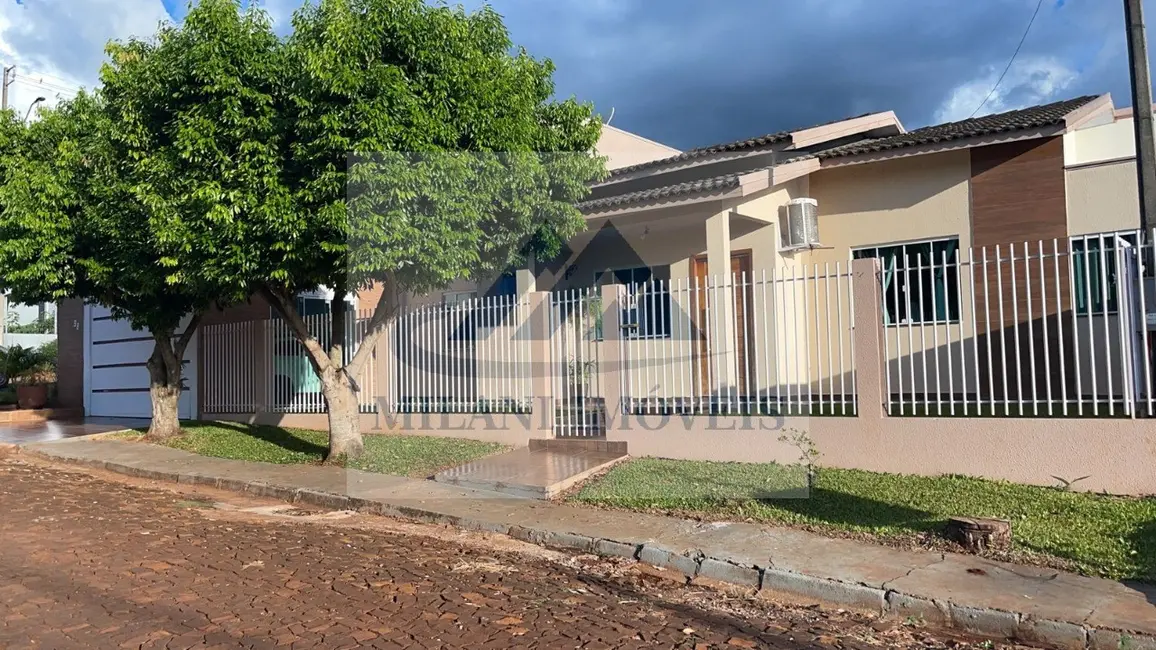 Foto 1 de Casa com 2 quartos à venda, 300m2 em Santo Antonio Do Sudoeste - PR