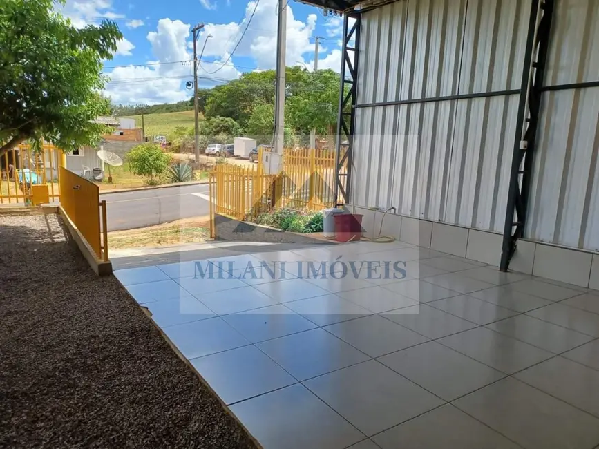 Foto 3 de Casa com 2 quartos à venda, 180m2 em Santo Antonio Do Sudoeste - PR