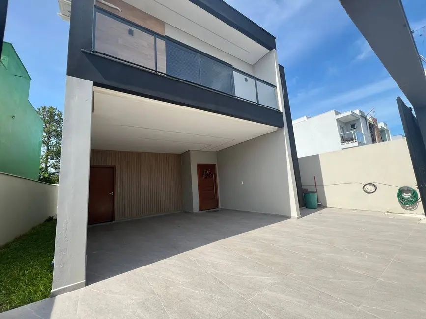 Foto 2 de Casa com 3 quartos à venda, 240m2 em São João do Rio Vermelho, Florianopolis - SC
