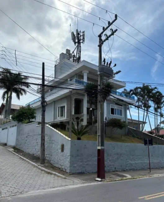 Foto 1 de Casa com 3 quartos à venda, 210m2 em Ingleses do Rio Vermelho, Florianopolis - SC