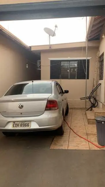 Casa com 3 quartos para alugar em Barretos - SP - imagem 8 Foto 8 de Casa com 3 quartos para alugar em Barretos - SP