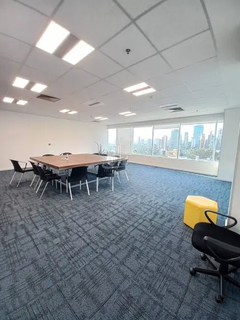 Foto 1 de Sala Comercial para alugar, 1000m2 em Alphaville Industrial, Barueri - SP