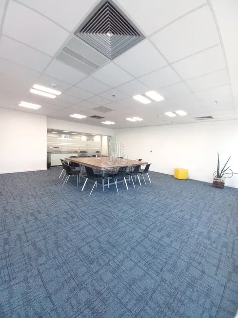 Foto 5 de Sala Comercial para alugar, 1000m2 em Alphaville Industrial, Barueri - SP