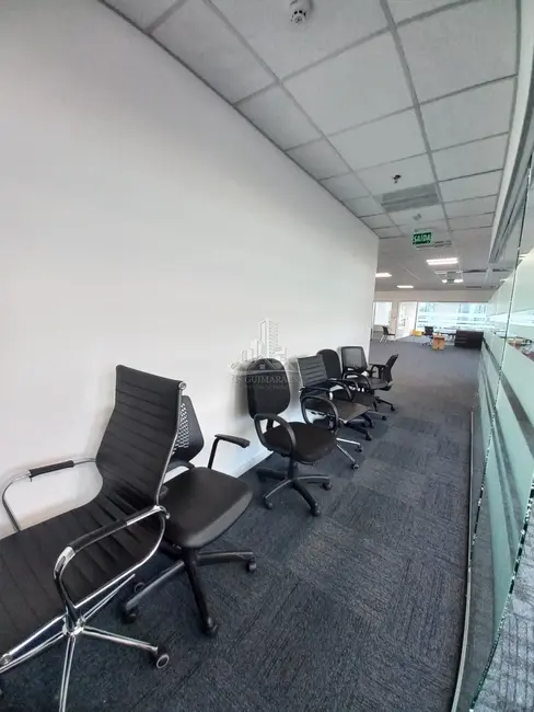 Foto 3 de Sala Comercial para alugar, 1000m2 em Alphaville Industrial, Barueri - SP