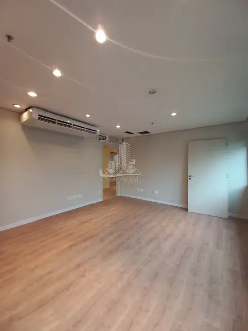 Foto 2 de Sala Comercial para alugar, 224m2 em Alphaville Industrial, Barueri - SP