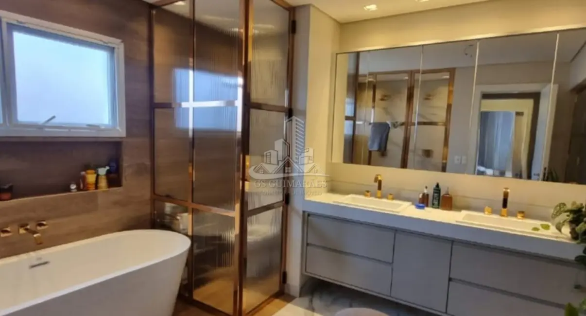 Casa com 4 quartos para alugar, 450m2 em Alphaville Conde II, Barueri - SP - imagem 4 Foto 4 de Casa com 4 quartos para alugar, 450m2 em Alphaville Conde II, Barueri - SP