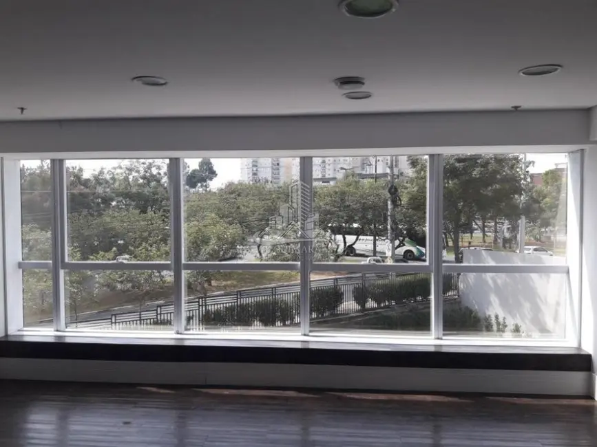 Sala Comercial para alugar, 51m2 em Green Valley Alphaville, Barueri - SP - imagem 6 Foto 6 de Sala Comercial para alugar, 51m2 em Green Valley Alphaville, Barueri - SP