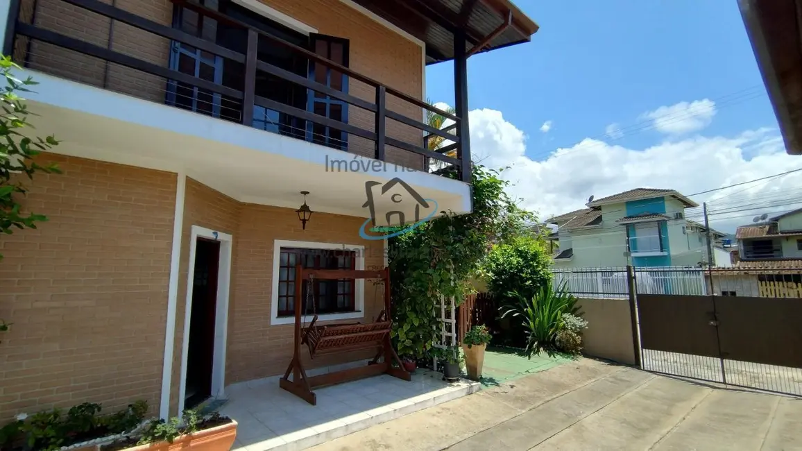 Foto 4 de Casa com 3 quartos à venda, 144m2 em Massaguaçu, Caraguatatuba - SP