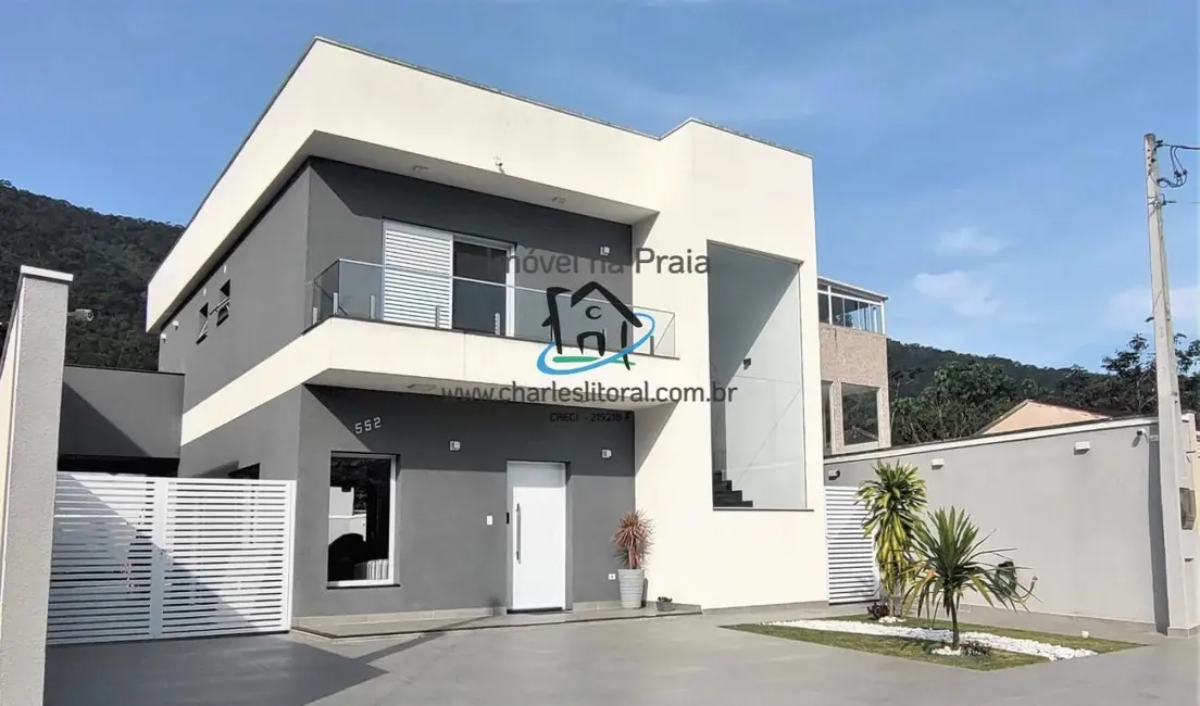 Foto 2 de Casa com 3 quartos à venda, 230m2 em Praia da Mococa, Caraguatatuba - SP