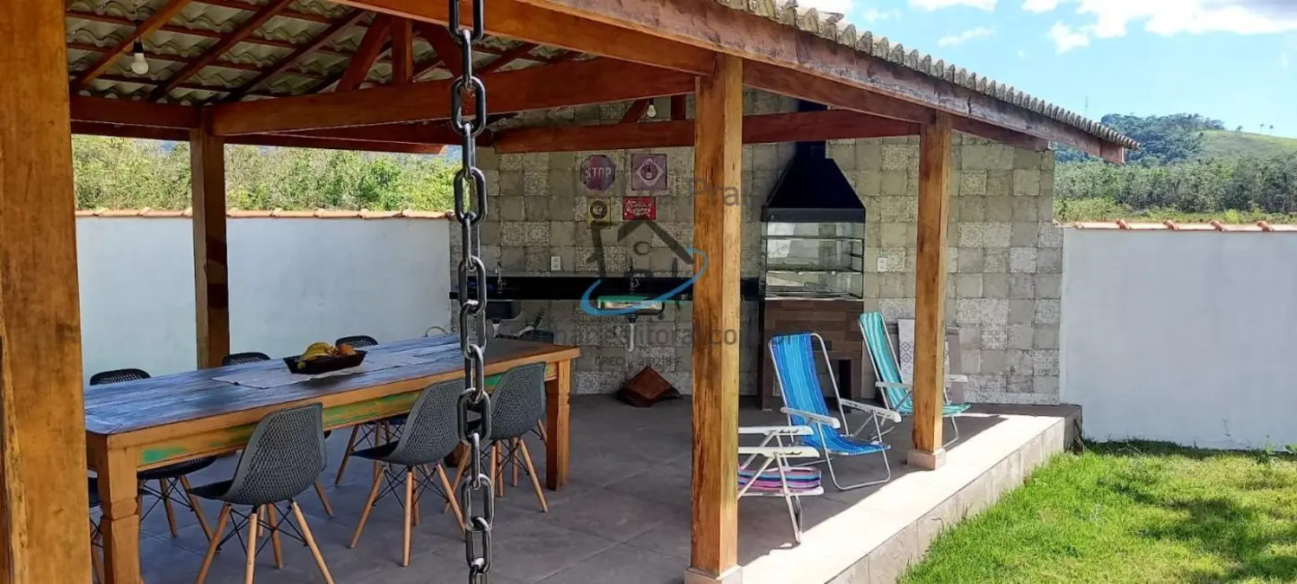 Casa com 3 quartos à venda, 670m2 em Ubatuba - SP - imagem 4 Foto 4 de Casa com 3 quartos à venda, 670m2 em Ubatuba - SP