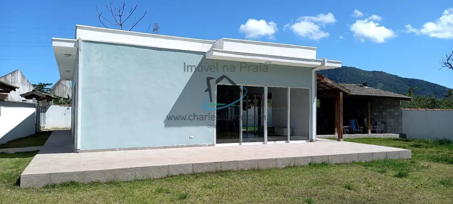 Foto 2 de Casa com 3 quartos à venda, 670m2 em Ubatuba - SP
