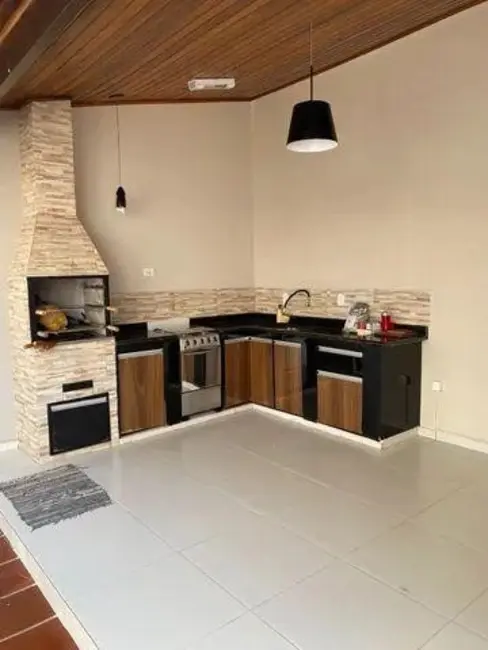 Foto 3 de Casa com 4 quartos à venda, 263m2 em Caputera, Caraguatatuba - SP