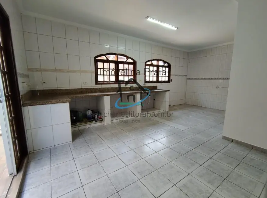 Foto 9 de Casa com 4 quartos à venda, 220m2 em São João, Jacarei - SP