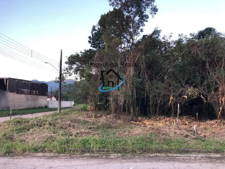 Foto 2 de Terreno / Lote à venda, 468m2 em Caraguatatuba - SP