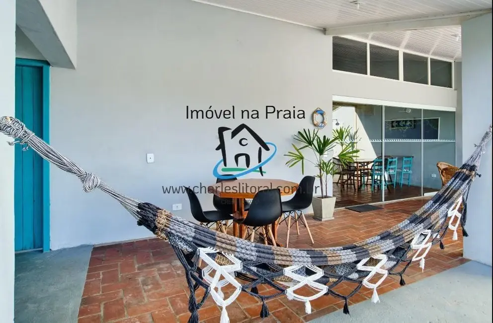 Foto 3 de Casa com 3 quartos à venda, 300m2 em Ubatuba - SP