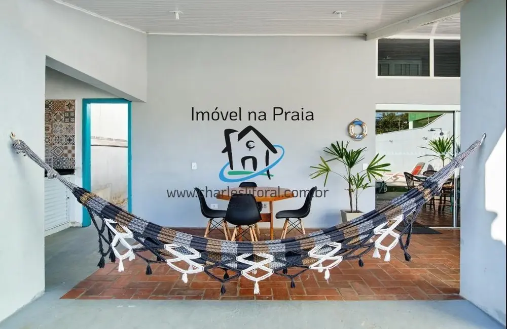 Foto 4 de Casa com 3 quartos à venda, 300m2 em Ubatuba - SP