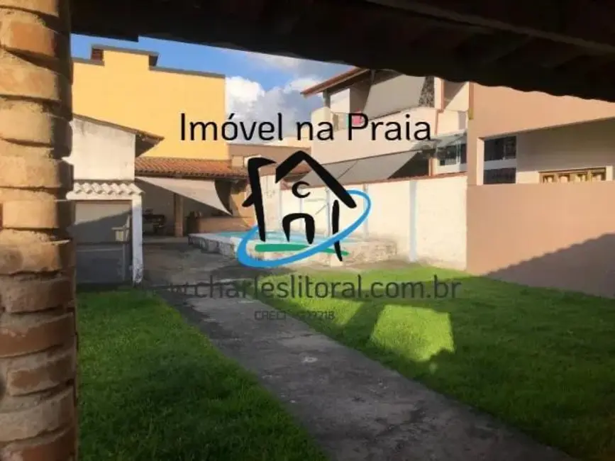 Foto 4 de Casa com 5 quartos à venda, 200m2 em Praia das Palmeiras, Caraguatatuba - SP