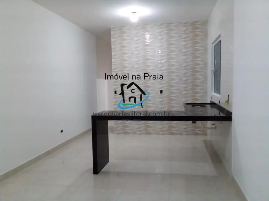 Foto 4 de Casa com 2 quartos à venda, 145m2 em Balneário Recanto do Sol, Caraguatatuba - SP