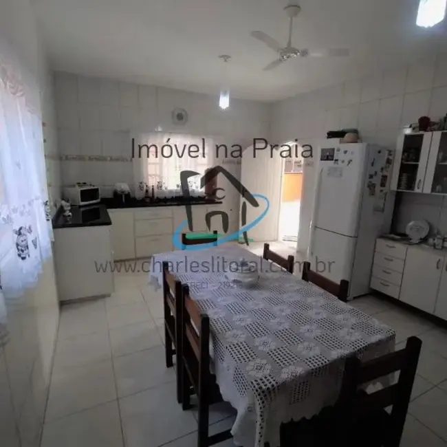 Foto 6 de Casa com 4 quartos à venda, 300m2 em Ubatuba - SP