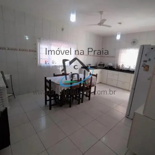 Foto 7 de Casa com 4 quartos à venda, 300m2 em Ubatuba - SP