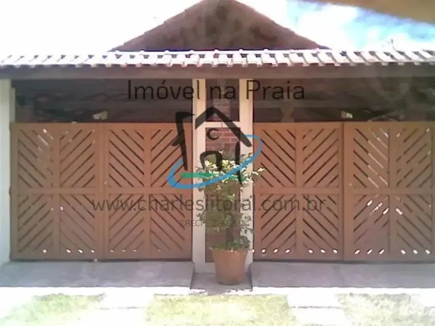 Casa com 4 quartos à venda, 280m2 em Balneário Copacabana, Caraguatatuba - SP - imagem 4 Foto 4 de Casa com 4 quartos à venda, 280m2 em Balneário Copacabana, Caraguatatuba - SP