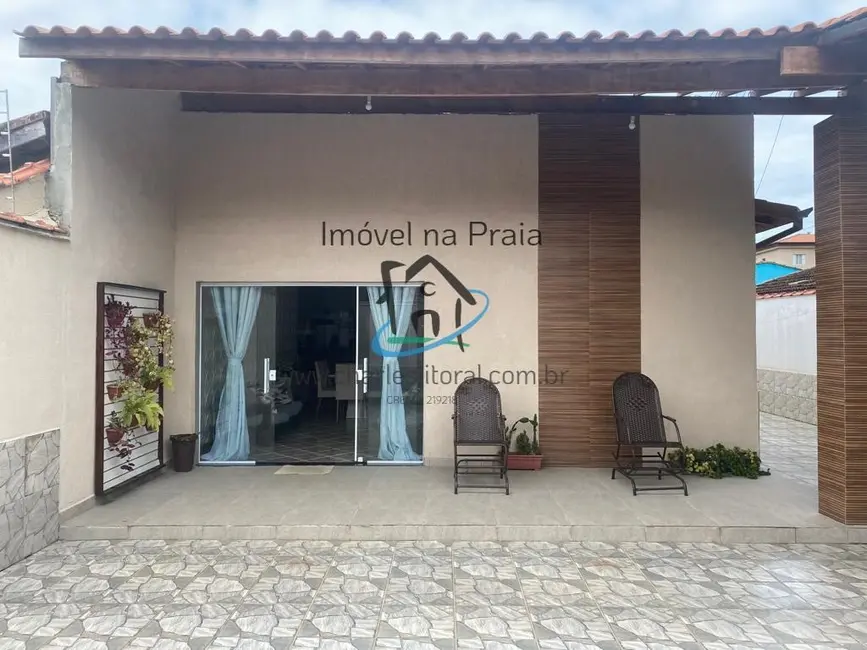 Foto 2 de Casa com 5 quartos à venda, 250m2 em Ubatuba - SP