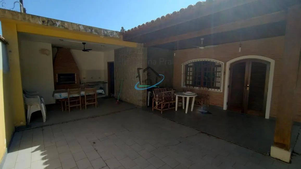 Foto 2 de Casa com 5 quartos à venda, 187m2 em Ubatuba - SP