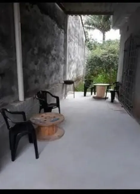 Foto 7 de Casa com 1 quarto à venda, 250m2 em Caraguatatuba - SP