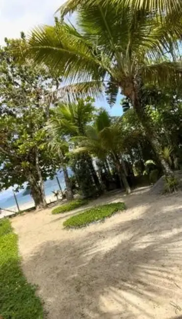 Foto 3 de Casa com 4 quartos à venda, 550m2 em Ubatuba - SP