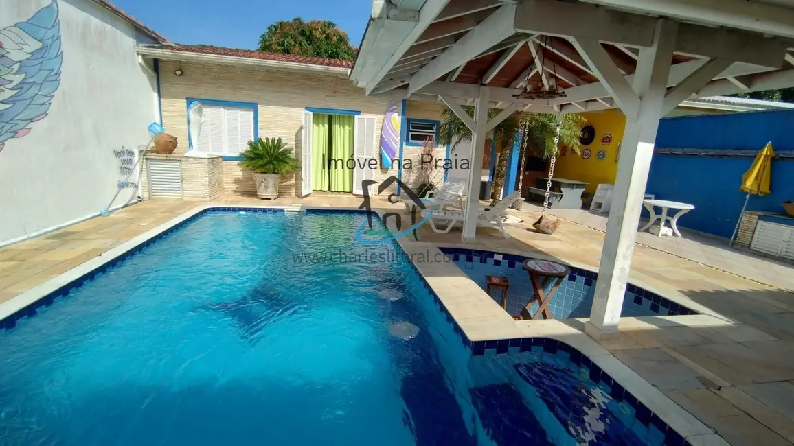 Foto 3 de Casa de Condomínio com 4 quartos à venda, 200m2 em Praia da Mococa, Caraguatatuba - SP