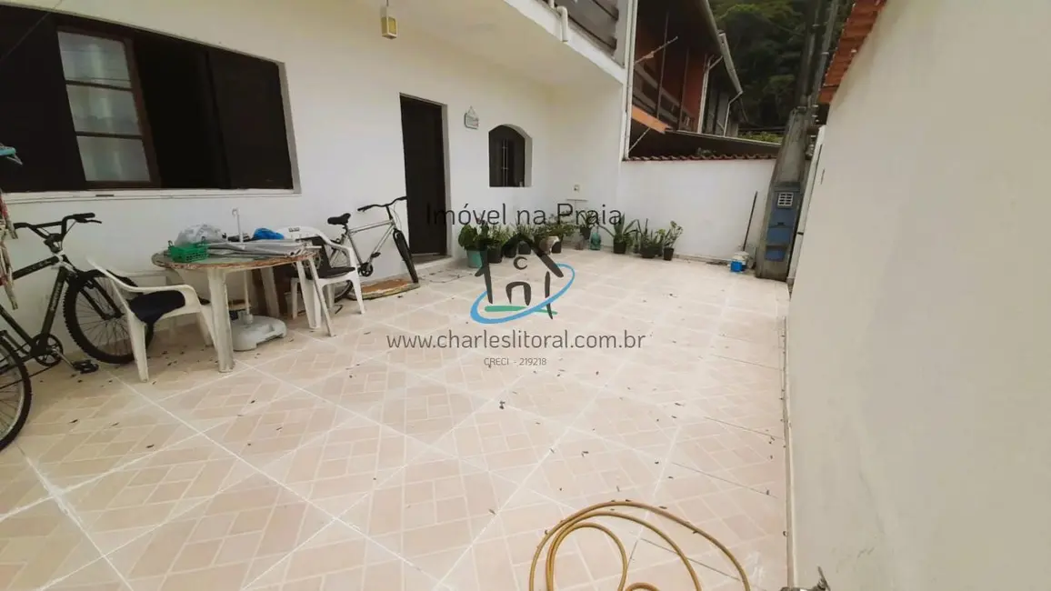 Foto 2 de Casa com 2 quartos à venda, 98m2 em Prainha, Caraguatatuba - SP