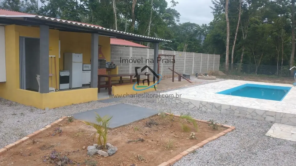 Foto 1 de Casa com 4 quartos à venda, 140m2 em Ubatuba - SP