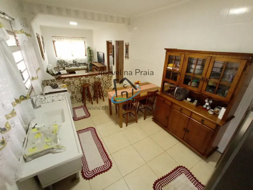 Foto 1 de Casa com 2 quartos à venda, 120m2 em Sumaré, Caraguatatuba - SP