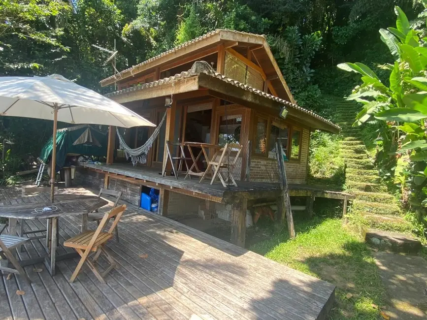 Foto 4 de Casa com 2 quartos à venda, 200m2 em Ubatuba - SP