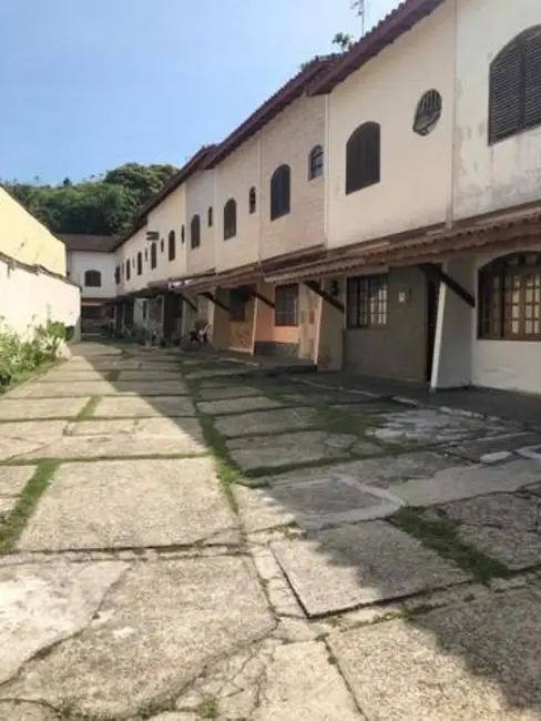 Foto 2 de Casa com 2 quartos à venda, 80m2 em Martim de Sá, Caraguatatuba - SP