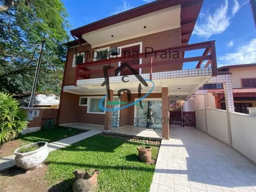 Foto 1 de Casa com 4 quartos à venda, 242m2 em Ubatuba - SP