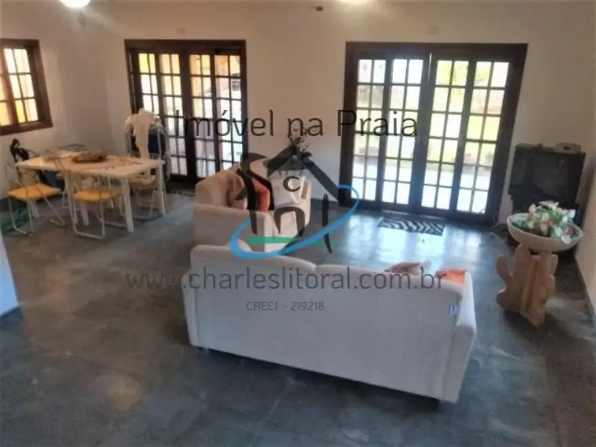 Foto 5 de Casa com 3 quartos à venda, 193m2 em Ubatuba - SP