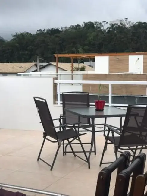 Foto 3 de Casa com 2 quartos à venda, 155m2 em Massaguaçu, Caraguatatuba - SP