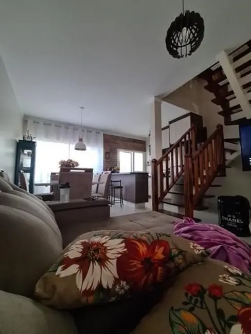 Foto 7 de Casa com 2 quartos à venda, 155m2 em Massaguaçu, Caraguatatuba - SP