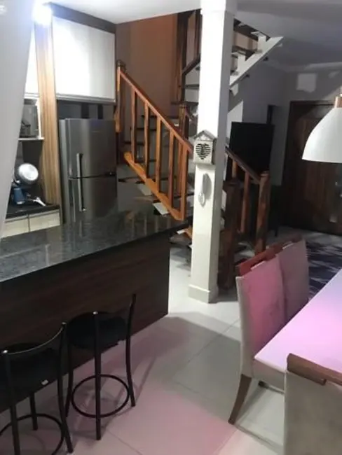 Foto 9 de Casa com 2 quartos à venda, 155m2 em Massaguaçu, Caraguatatuba - SP