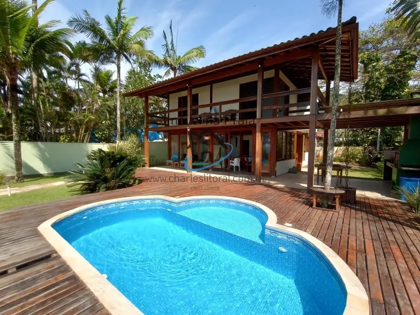 Foto 1 de Casa com 4 quartos à venda, 258m2 em Ubatuba - SP