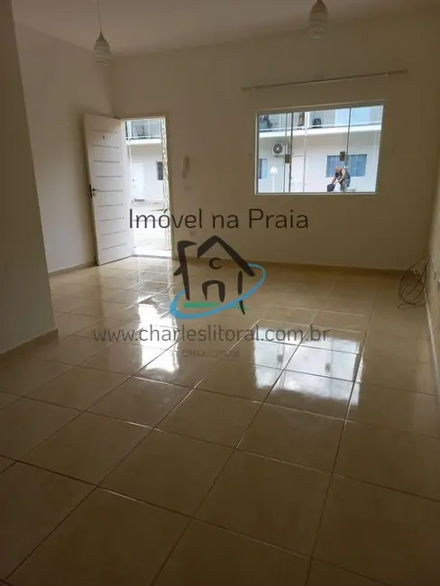 Foto 2 de Casa com 2 quartos à venda, 100m2 em Cidade Jardim, Caraguatatuba - SP
