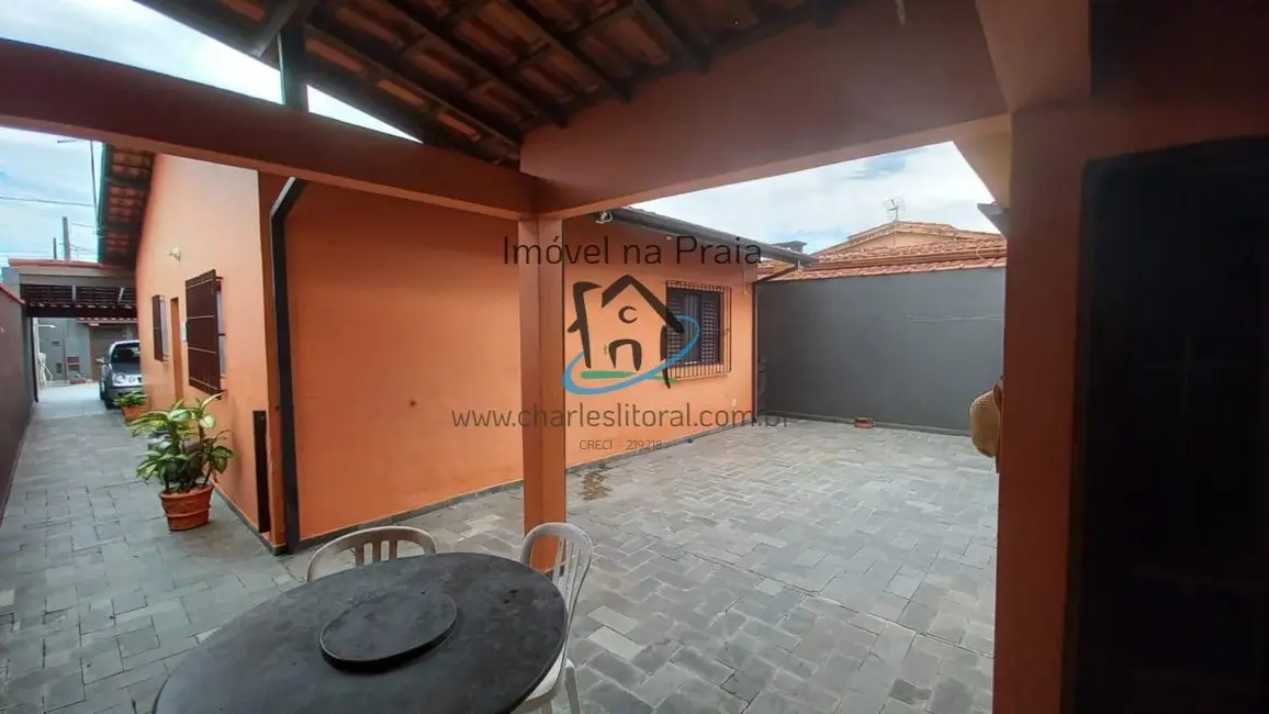 Foto 8 de Casa com 2 quartos à venda, 170m2 em Caraguatatuba - SP