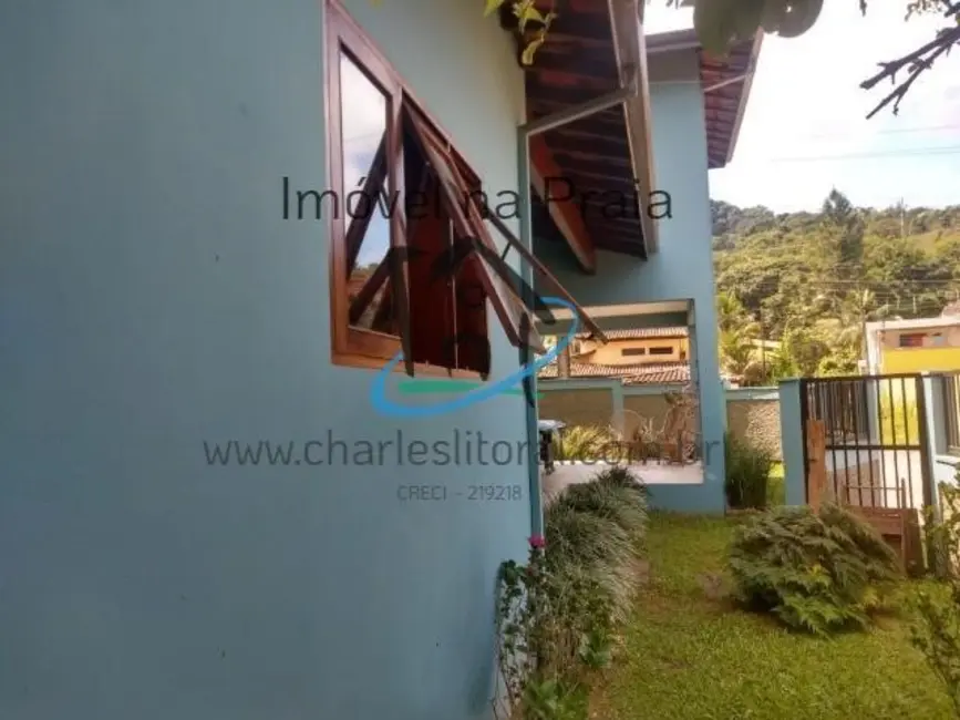 Foto 4 de Casa com 6 quartos à venda, 460m2 em Ubatuba - SP