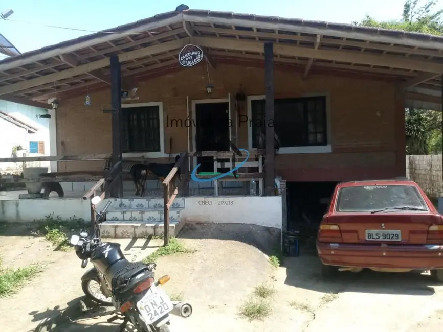 Foto 2 de Casa com 4 quartos à venda, 120m2 em Ubatuba - SP