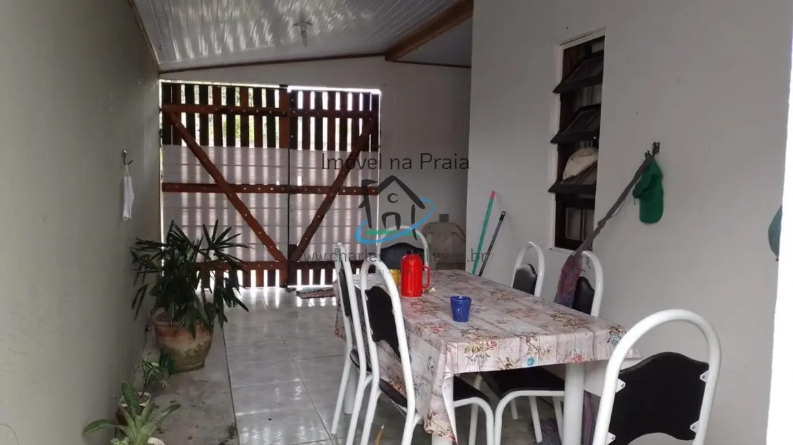 Foto 1 de Casa com 3 quartos à venda, 70m2 em Perequê Mirim, Caraguatatuba - SP
