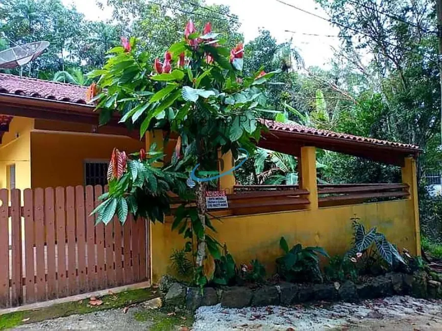 Foto 1 de Casa com 2 quartos à venda, 160m2 em Ubatuba - SP