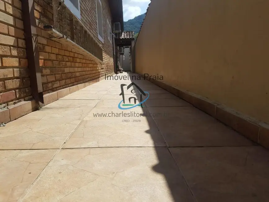 Casa de Condomínio com 6 quartos à venda, 160m2 em Ubatuba - SP - imagem 7 Foto 7 de Casa de Condomínio com 6 quartos à venda, 160m2 em Ubatuba - SP