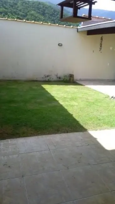 Casa com 3 quartos à venda, 100m2 em Massaguaçu, Caraguatatuba - SP - imagem 4 Foto 4 de Casa com 3 quartos à venda, 100m2 em Massaguaçu, Caraguatatuba - SP