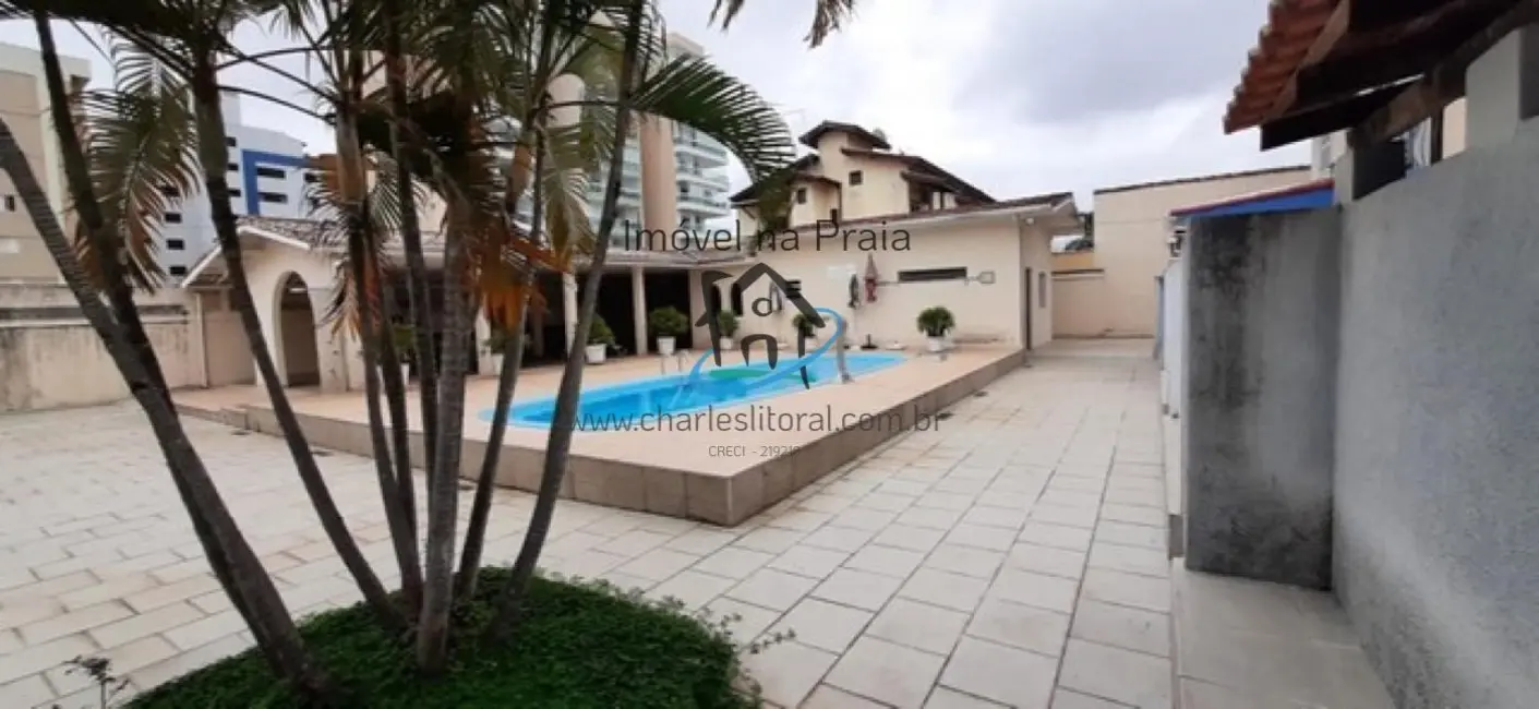 Foto 2 de Casa de Condomínio com 2 quartos à venda, 90m2 em Caraguatatuba - SP